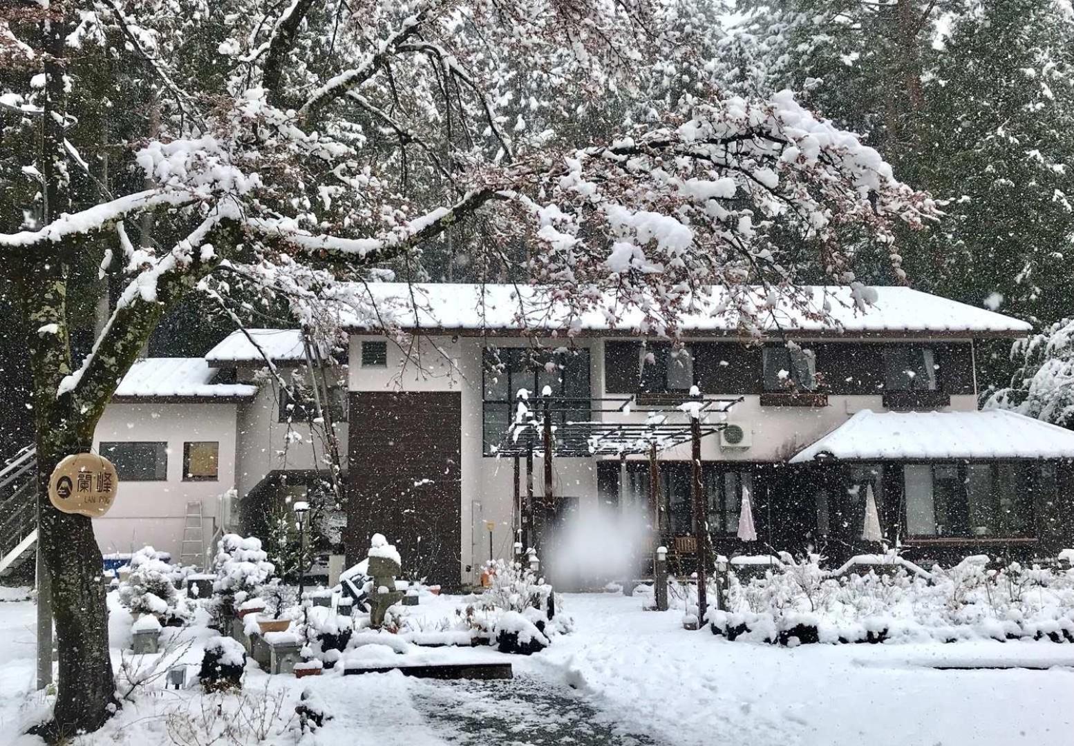 Pension Lanpou Fujikawaguchiko Exterior photo